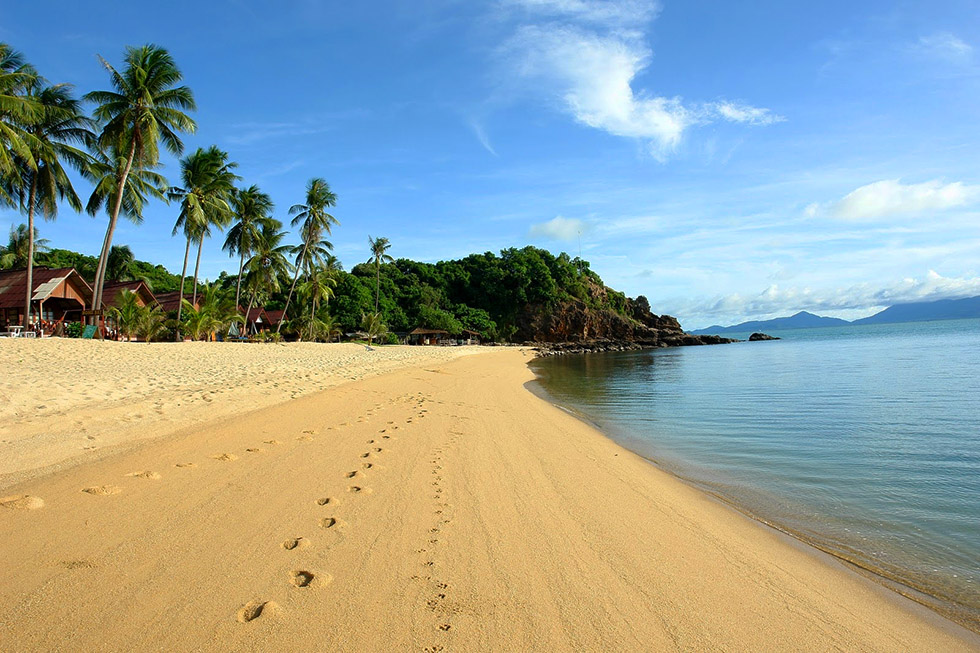 Maenam Beach, best beaches at Koh Samui