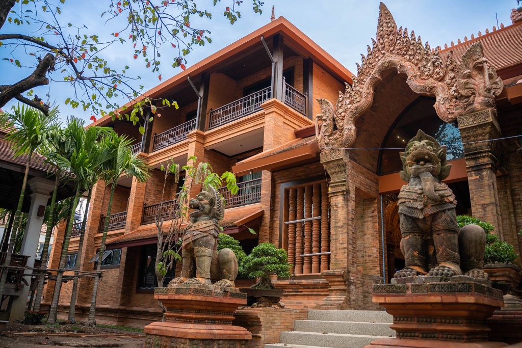 The Phor Liang Meun Terracotta Arts Hotel, best hotel Chiang Mai Old City
