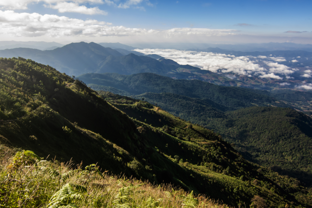 where to go hiking in thailand